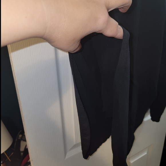 NWOT SHEIN 2 PEICE hooded high cut shirt with matching leggings Black - Picture 8 of 8